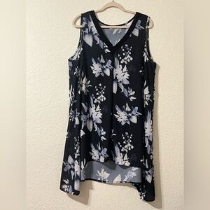 NEXTMIA Asymmetric Floral Top Size 18